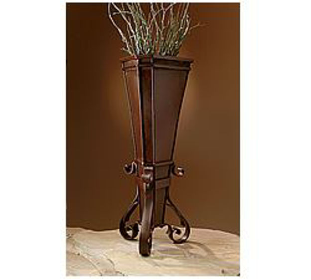 Picture of Bago Luma Fluted Table Urn
